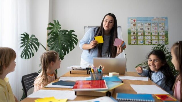 7 Tips Mengelola Bisnis Bimbel agar Tetap Untung dan Berkembang